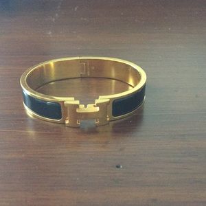 Authentic Hermès bracelet size PM